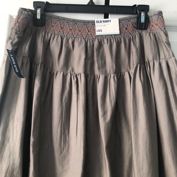 Old Navy Embroidered Aztec Print Tan Skirt Large - Picture 4 of 11